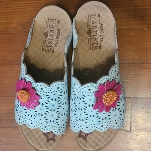 L'Artiste Women's Leather Sandal